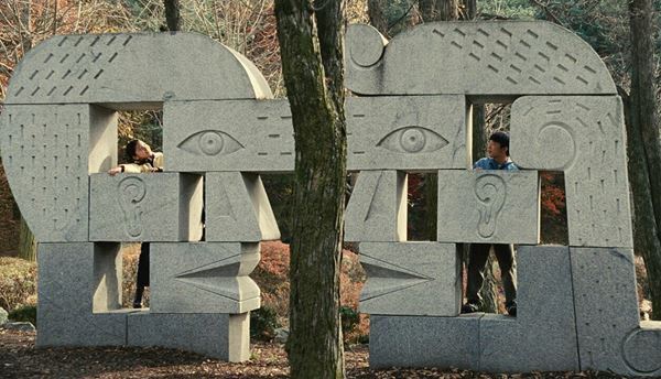 世界が注目する『パスト ライブス／再会』──“会いたかった”というひとことに込められた24年の想い。【おとなの映画ガイド】