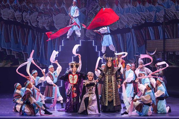 片岡愛之助、小池徹平、戸次重幸、加藤和樹、村井良大ら出演の令和版『西遊記』が開幕