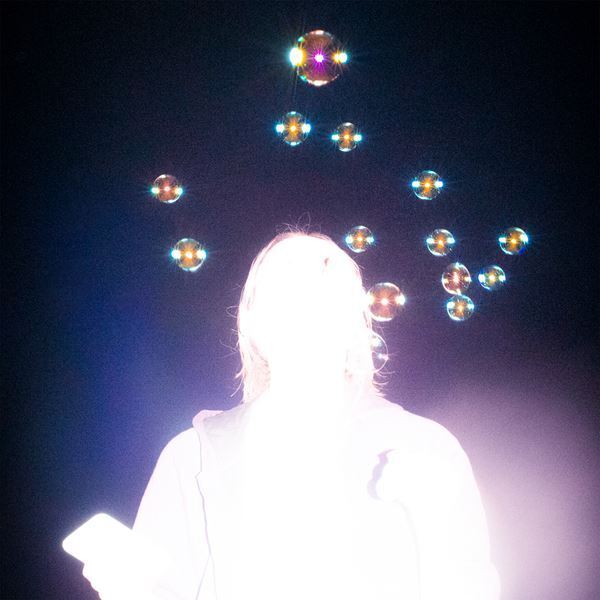 リーガルリリー、若者の感情をセンチメンタルに描いた「60W」配信リリース　4月にライブハウスツアーを開催