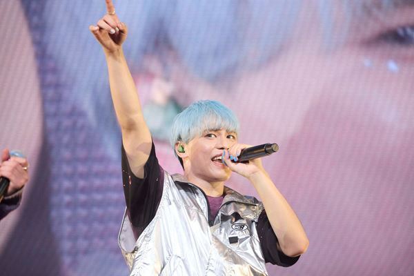 【ライブレポート】BUDDiiSが初の武道館ワンマンライブでファンに伝えた想い「一生かけて愛します」『BUDDiiS vol.08 Nippon Budokan - UtopiiA –』