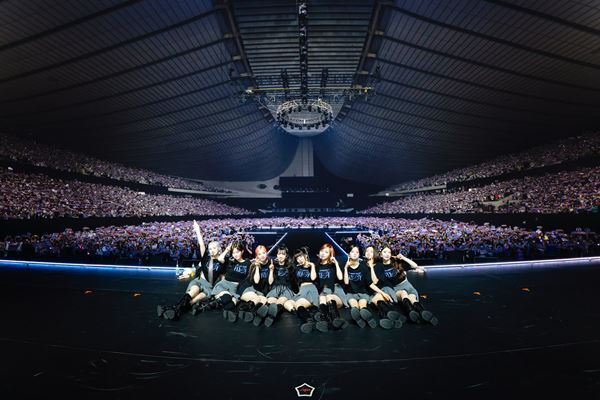 Kep1erがファンからのサプライズに涙　初のアリーナツアーが開幕【レポート】