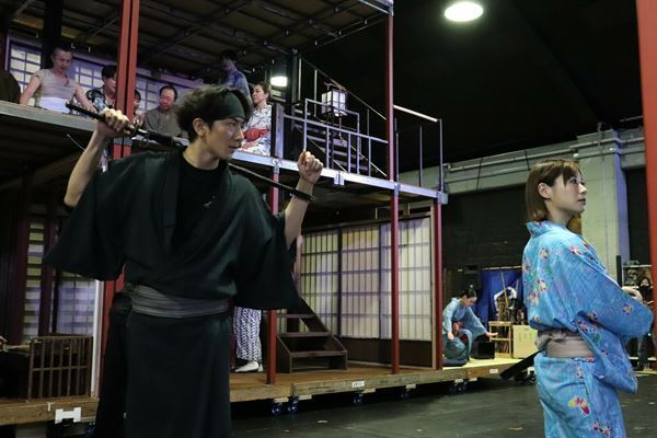 4年ぶりの再演『天保十二年のシェイクスピア』　熱い思いの溢れる公開稽古&囲み会見レポート