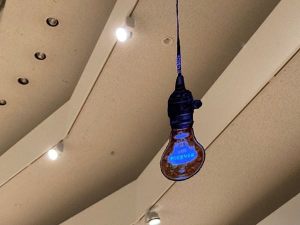 『青山悟　刺繍少年フォーエバー』目黒区美術館で開幕　初期から新作までを全12章にわたり展示