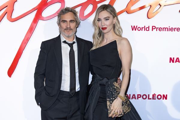 ホアキン・フェニックスらがパリに凱旋！『ナポレオン』ワールドプレミア開催