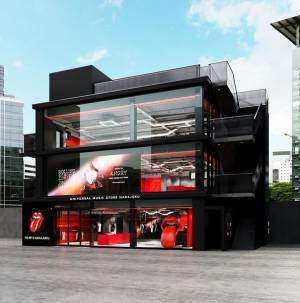 ザ・ローリング・ストーンズ、公式アパレルストアのレセプション開催　2014年に共演を果たした布袋寅泰がゲスト登壇