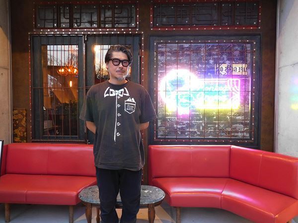 シネマとレストランが融合した大阪・大国町「モンキーシネマレストラン」