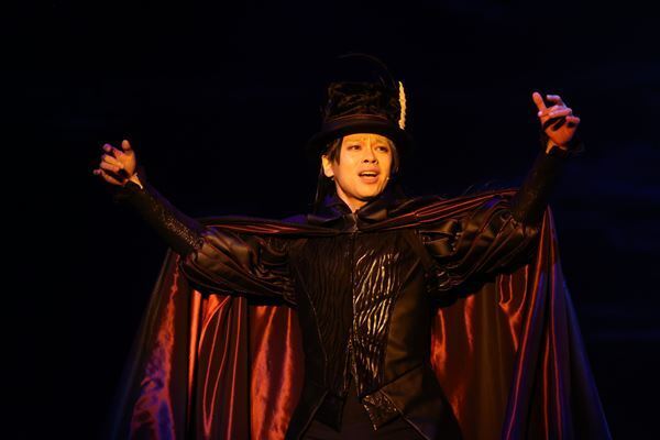 人と悪魔が奏でる極上の輪舞曲。“音楽の悪魔”中川晃教が魅惑するミュージカル『CROSS ROAD』