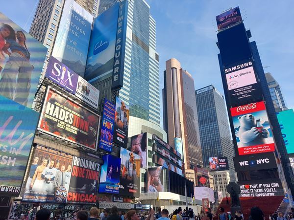 【コラム】ワッツ・オン・ブロードウェイ？～B’wayミュージカル非公式ガイド＜2024年冬号＞