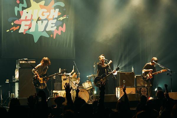 w.o.d.×The Birthday『HIGH FIVE 2022』札幌公演オフィシャルレポート