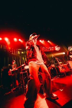 Mega Shinnosukeツーマンツアー『hello...』オフィシャルレポート　東京ポップシーン最前線を垣間見た一夜