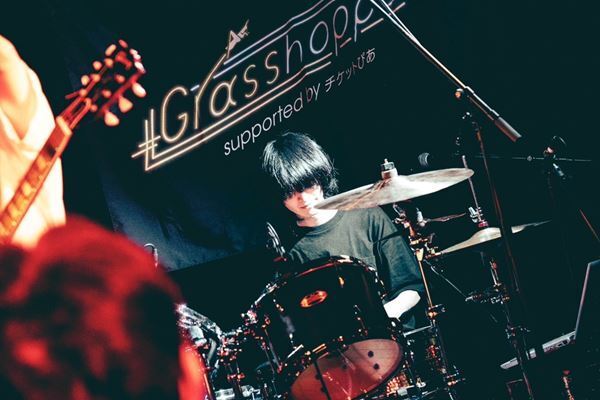 吸空サイダー×シベリアンハスキー×毎晩揺れてスカート『Grasshopper vol.27』レポート「こんな楽しい月曜日は初めてかもしれない」