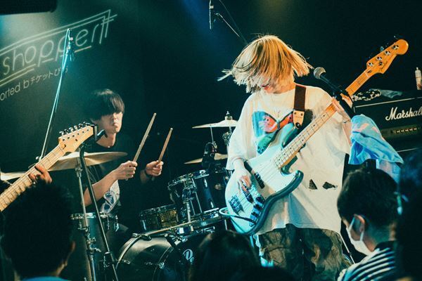 吸空サイダー×シベリアンハスキー×毎晩揺れてスカート『Grasshopper vol.27』レポート「こんな楽しい月曜日は初めてかもしれない」