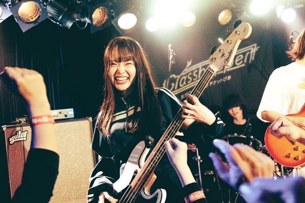 吸空サイダー×シベリアンハスキー×毎晩揺れてスカート『Grasshopper vol.27』レポート「こんな楽しい月曜日は初めてかもしれない」