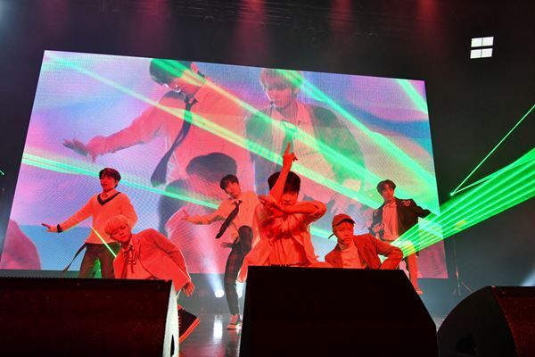 【ライブレポート】n.SSign正式デビュー前の単独Zeppツアー『n.SSign 1st Zepp Tour “net of Star Sign”』ファイナル公演