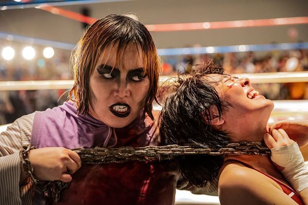 Netflixシリーズ『極悪女王』感情を露わにしたダンプ松本の新場面写真4点公開