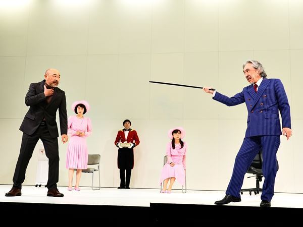 ショーン・ホームズ×段田安則『リア王』開幕　舞台写真＆キャストコメント到着