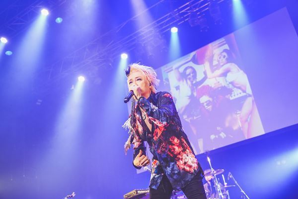 hide⽣誕60周年！ 川崎CLUB CITTA'が⾚く染まった『hide 60th Birthday』【オフィシャルレポート】
