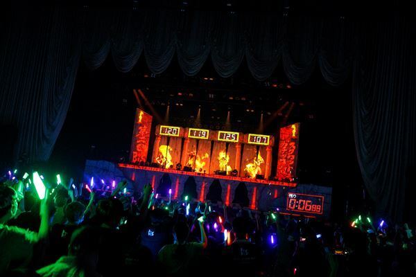 BiS、ワンマンライブ『BiS STiLL STONE AGE』ライブレポート「研究員を武道館に連れて行きます！」