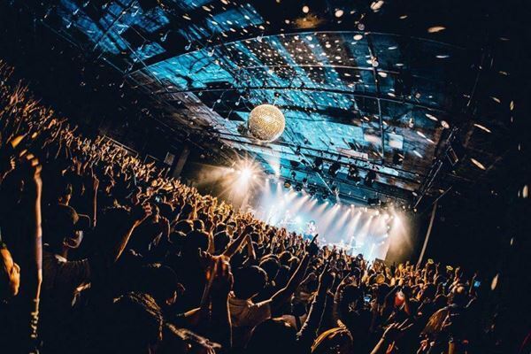 BRADIO、ライブ尽くしの1年を締めくくる“THANKS PARTY”開催「また最高の笑顔で会おう」【ライブレポート】