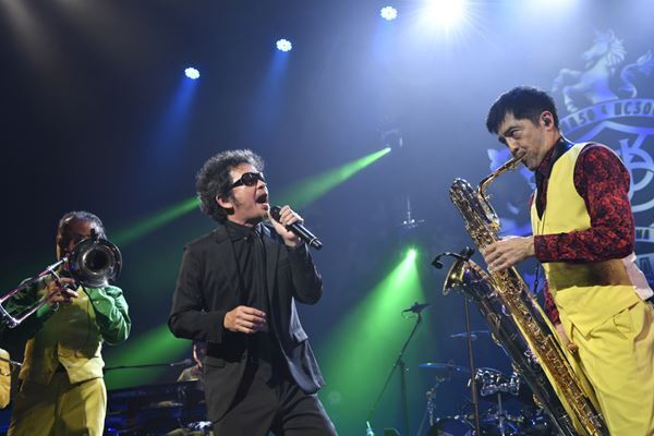 ユニコーン×東京スカパラダイスオーケストラ『SMA50&Uc300祭〜横浜ユニパラ團〜』2日目ライブレポート