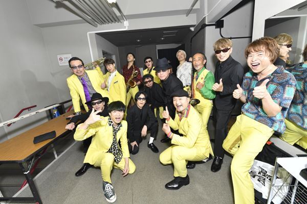 ユニコーン×東京スカパラダイスオーケストラ『SMA50&Uc300祭〜横浜ユニパラ團〜』2日目ライブレポート