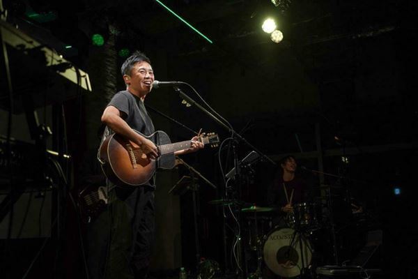 GAKU-MC、トランペットで「この素晴らしき世界」カバー　ツアー『一期一会』東京公演【ライブレポート】