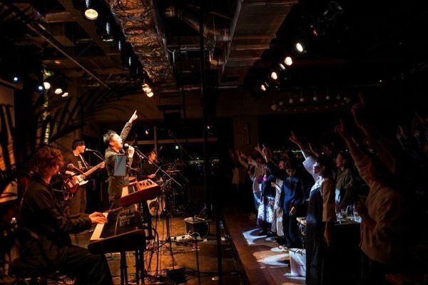 GAKU-MC、トランペットで「この素晴らしき世界」カバー　ツアー『一期一会』東京公演【ライブレポート】