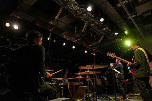 GAKU-MC、トランペットで「この素晴らしき世界」カバー　ツアー『一期一会』東京公演【ライブレポート】