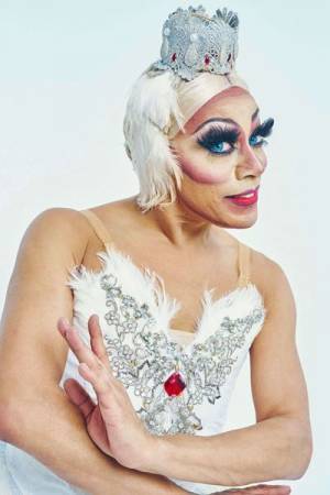 バレエ団、最年長ダンサー、ロバート・カーターとバレリーナ芸人松浦景子による、バレエと笑いをめぐる真剣対談！【後篇】