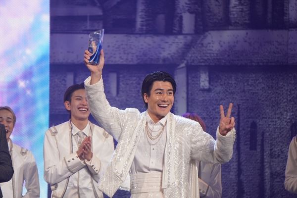 現・帝国劇場“最後”の『DREAM BOYS』　大千穐楽に亀梨和也がサプライズ登場！