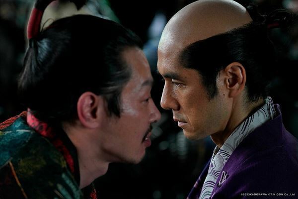 北野武監督『首』は毒気もバイオレンスも前代未聞の戦国時代劇！【おとなの映画ガイド】