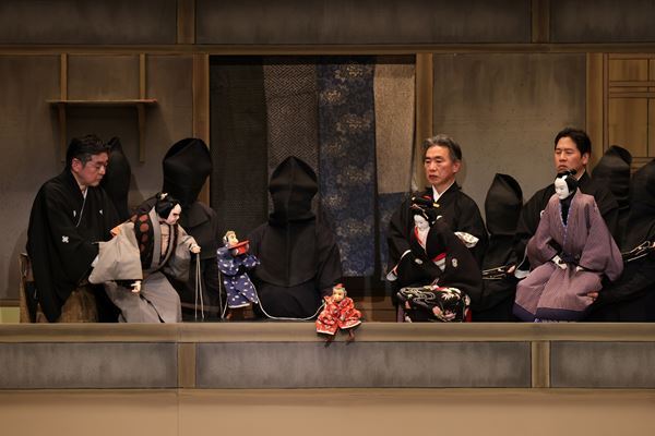 豊竹呂太夫改め十一代目豊竹若太夫襲名披露　国立劇場5月文楽公演上演中