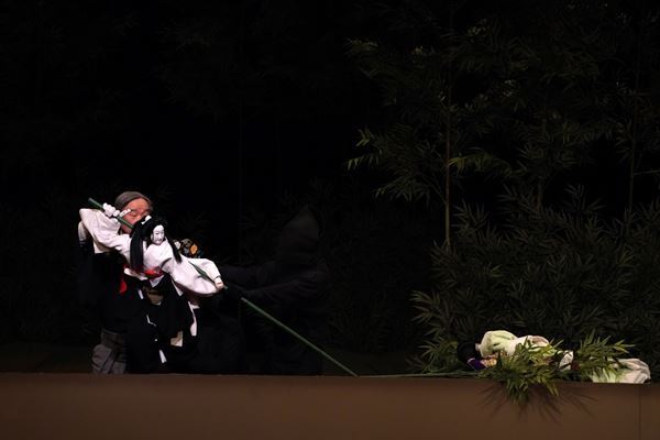 豊竹呂太夫改め十一代目豊竹若太夫襲名披露　国立劇場5月文楽公演上演中