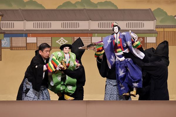 豊竹呂太夫改め十一代目豊竹若太夫襲名披露　国立劇場5月文楽公演上演中