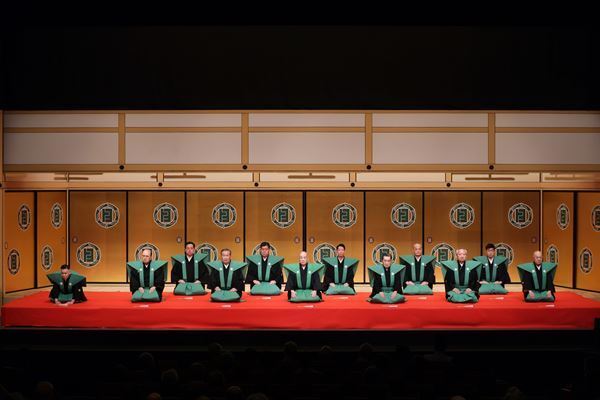 豊竹呂太夫改め十一代目豊竹若太夫襲名披露　国立劇場5月文楽公演上演中
