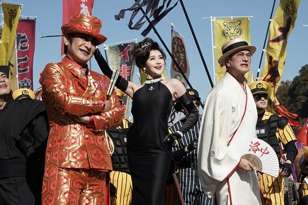 GACKT＆二階堂ふみ主演『翔んで埼玉』続編はよくぞここまで！のバカバカしさ【おとなの映画ガイド】