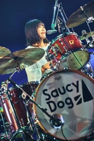 Saucy Dogが果たした“リベンジのリベンジ”　KANA-BOONを迎えた対バンツアー初日公演のオフィシャルレポート到着
