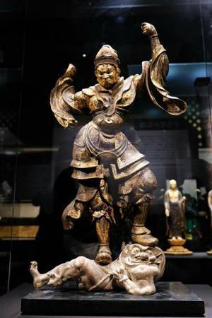 建立900年 特別展『中尊寺金色堂』をレポート　国宝仏像11体を現地よりも間近で360度鑑賞できる！