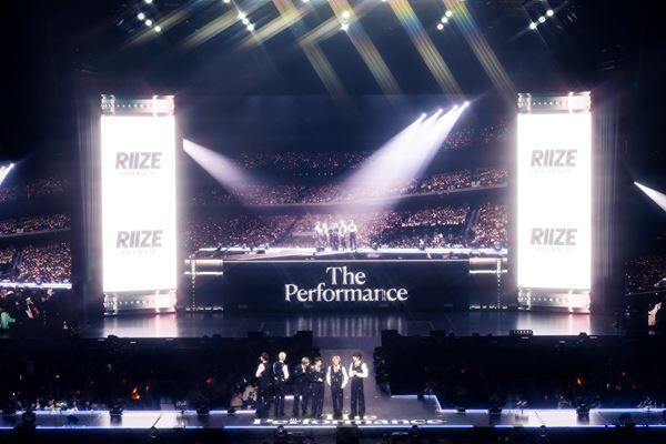 Mrs. GREEN APPLE×RIIZEがコラボ『The Performance』レポート
