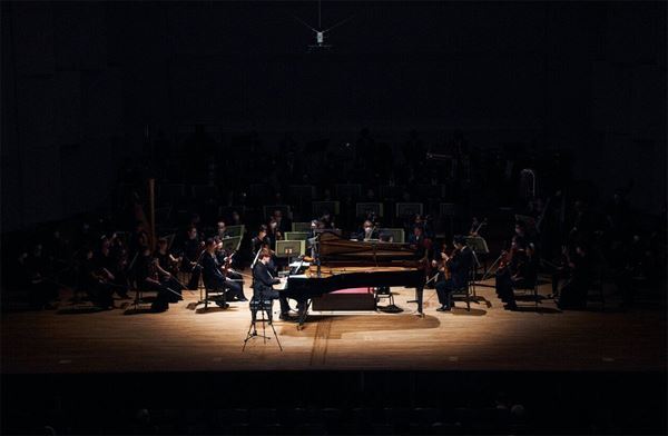 よみぃの新たな魅力を堪能！フルオケとのコラボステージ