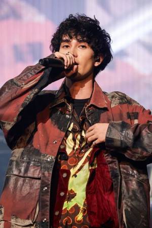 SUPER★DRAGON ツアー最終公演レポート「無限の先もBLUEと幸せを更新していく」