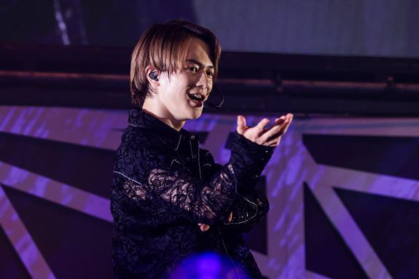 SUPER★DRAGON ツアー最終公演レポート「無限の先もBLUEと幸せを更新していく」