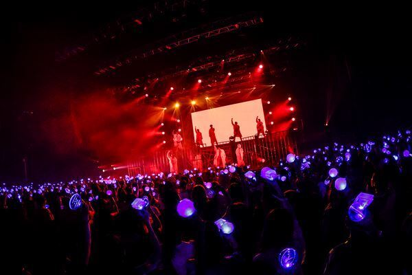 SUPER★DRAGON ツアー最終公演レポート「無限の先もBLUEと幸せを更新していく」