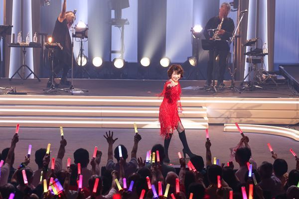 伊藤 蘭、最新ホールツアー初日公演のダイジェスト映像公開　キャンディーズの名曲を含むセットリストも一部解禁