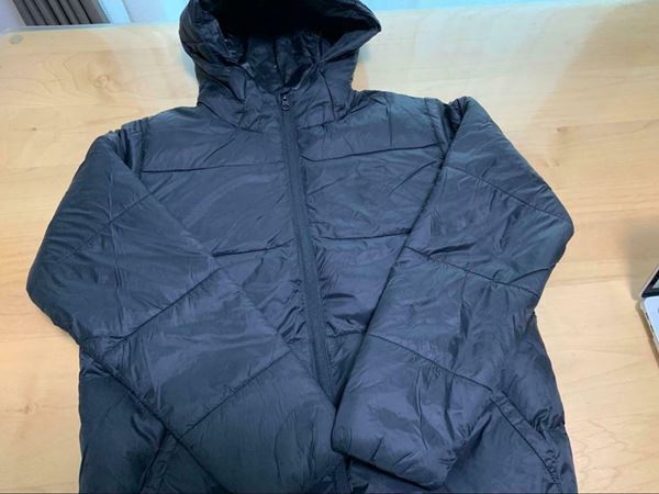 ワークマンの最強「キッズ暖かアウター」をレビュー。楽に洗えて傷も修復