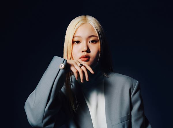 ao、同世代である高校生の迷いを素直に綴った新曲「問.1」明日配信