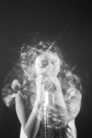 adieu (上白石萌歌)、約1年半ぶりのワンマンライブ  『adieu LIVE 2024 mare -冬のあまやどり-』開催！  満員のKT Zepp Yokohama【オフィシャルレポート】