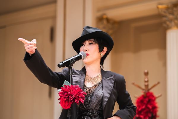 戸田恵子×三谷幸喜『虹のかけら』ニューヨーク公演閉幕　舞台写真＆コメント到着