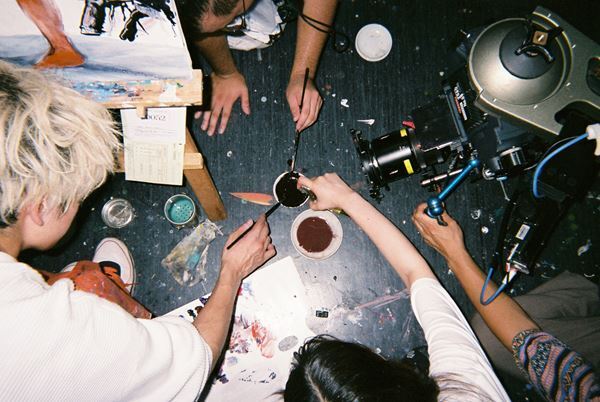 映画『ブルーピリオド』現場の雰囲気が感じられる“写ルンです”オフショット＆特番動画公開