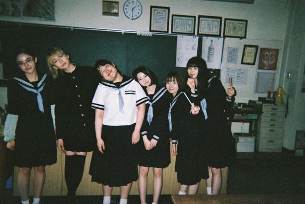 映画『ブルーピリオド』現場の雰囲気が感じられる“写ルンです”オフショット＆特番動画公開